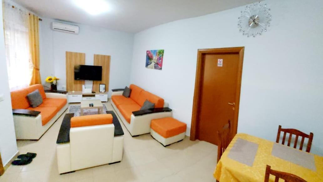 Skanderbeg Square Apartments 地拉那 外观 照片